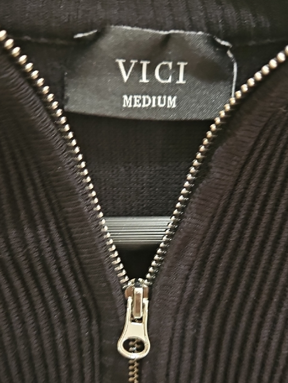 Vici Black Ribbed 1/4 Zip Cropped Sweater Sz Med - Picture 3 of 7